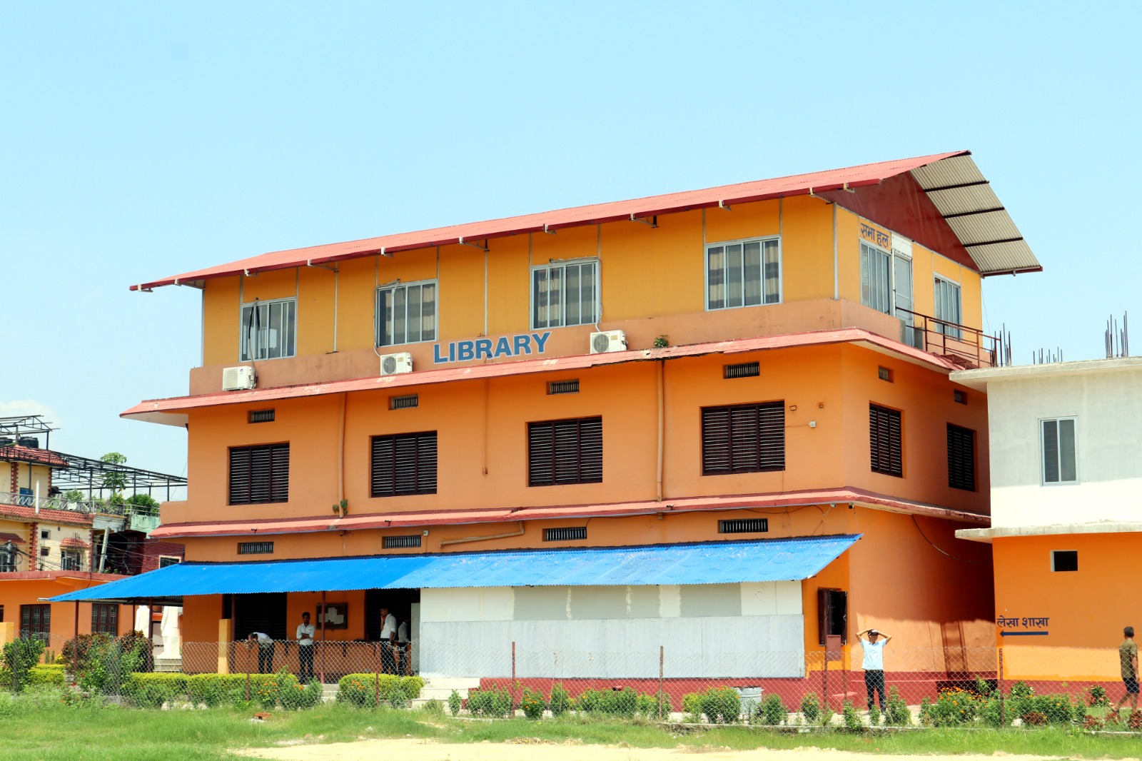 CAMPUS BUILDING